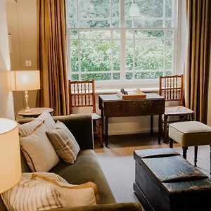 beautiful-grade-ii-listed-gatehouse-in-great-location.yorkshirehotels.net/